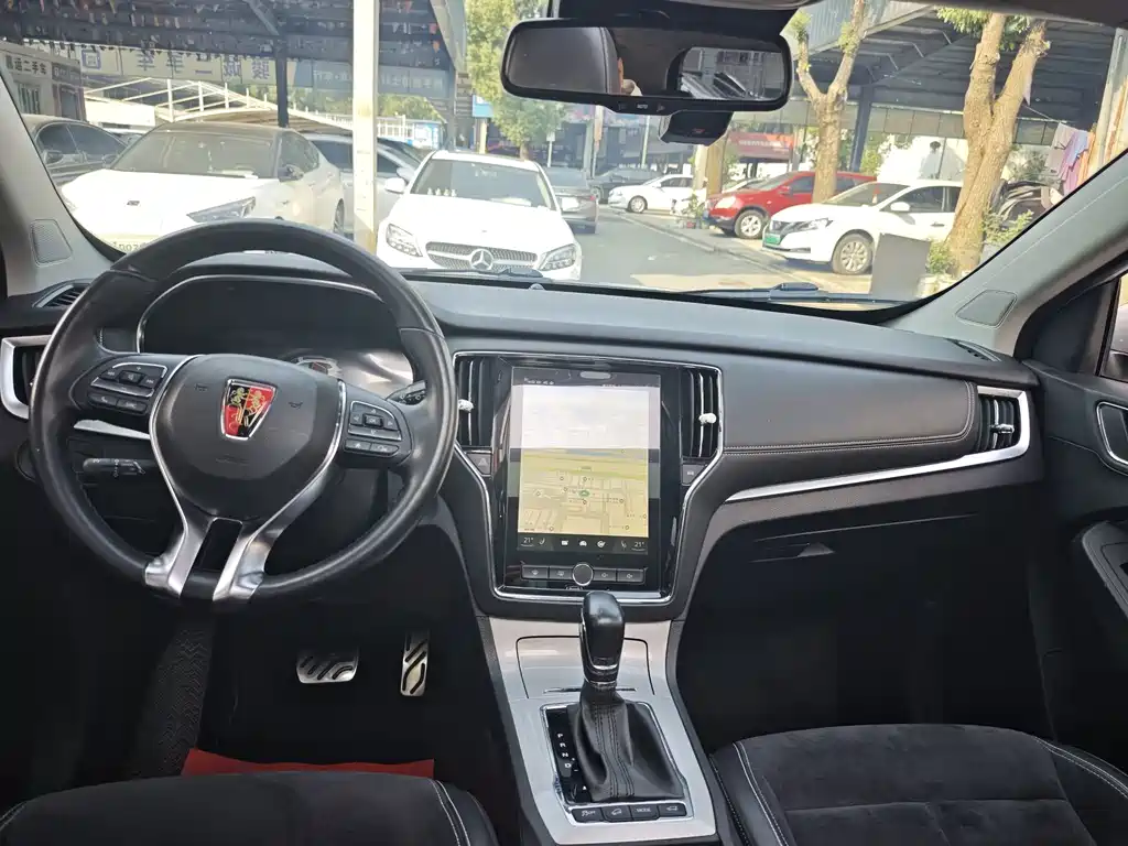 Roewe RX5 New Energy — миниатюра 4