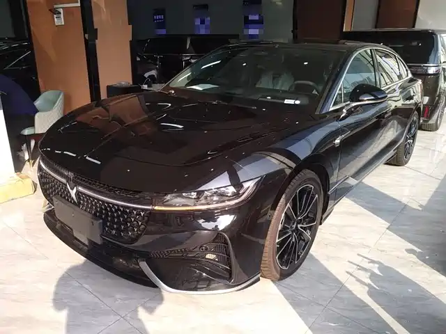 LANTU AUTOMOBILE LANTU CHASING LIGHT 2024