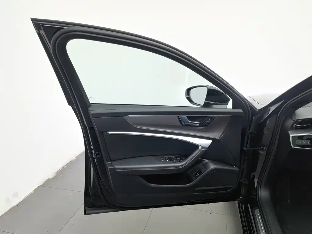 Audi A6L — миниатюра 8