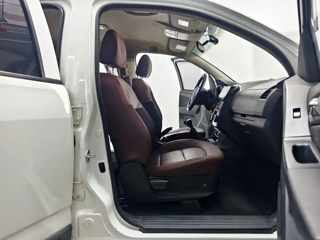 Isuzu TAGA Daga — миниатюра 13