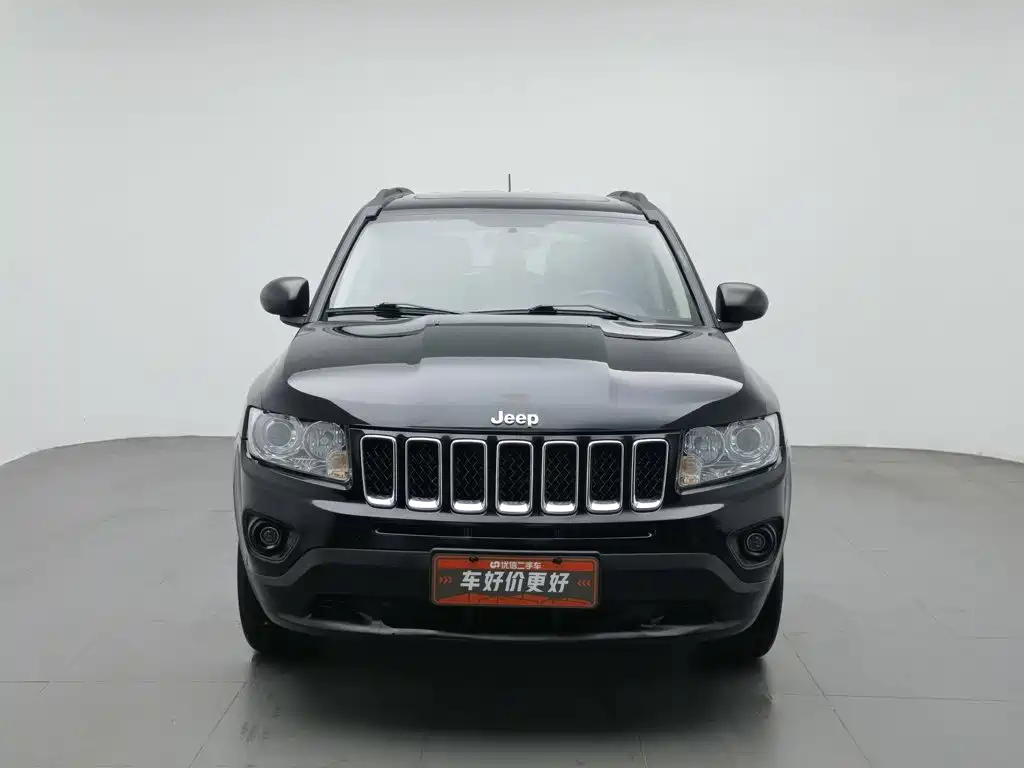 Jeep Compass (Import) — миниатюра 3