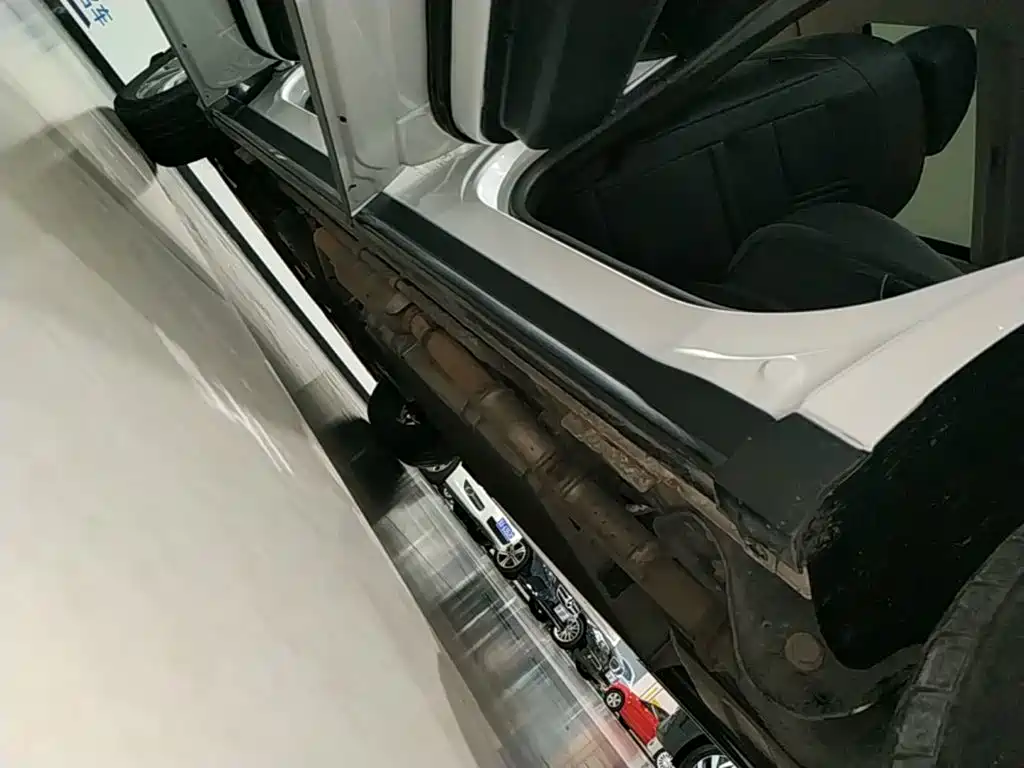 MAXUS Euniq 5 — миниатюра 22