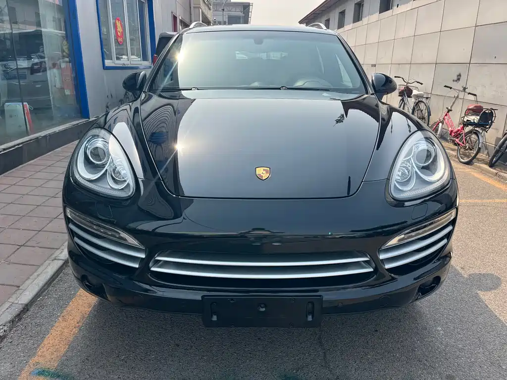 Porsche Cayenne 2014 Cayenne Platinum Edition 3.0T