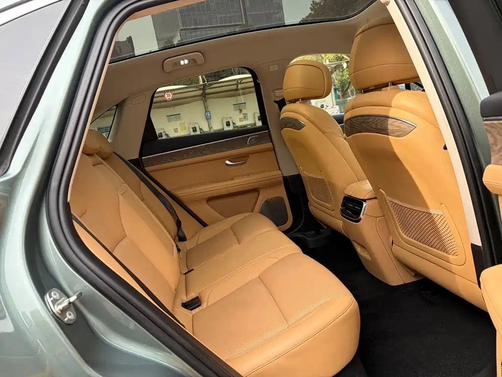 AITO ASK THE WORLD M5