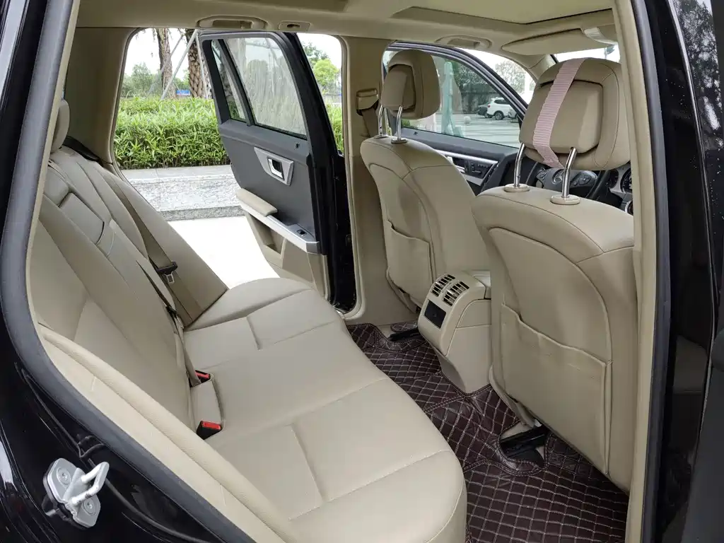 Mercedes-Benz GLK 2011 GLK 300 4MATIC Luxury