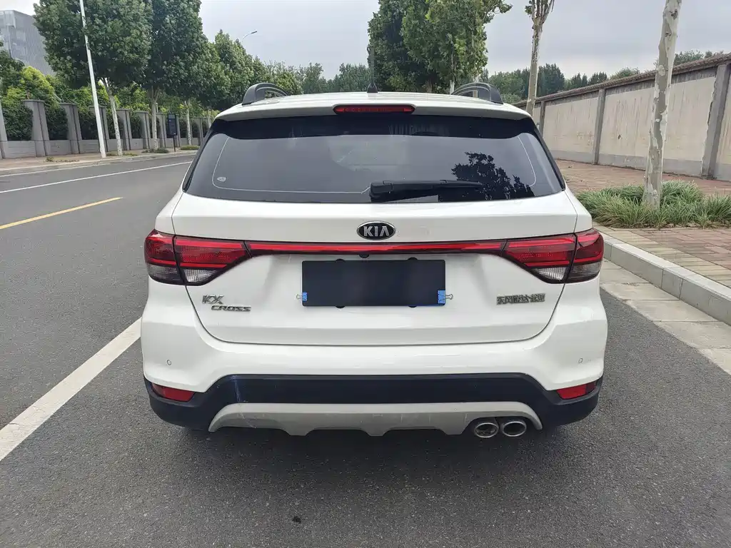 Kia KX Cross — миниатюра 18