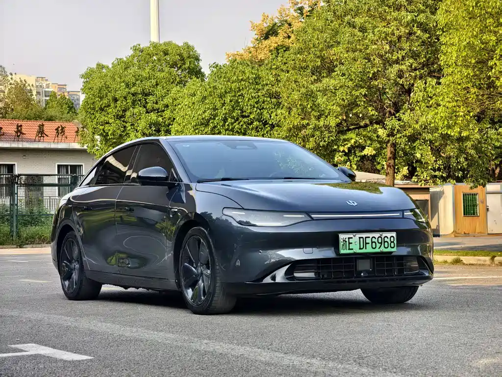 Leapmotor Leapmotor C01 — миниатюра 3