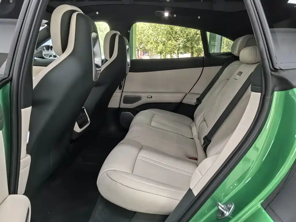 XIAOMI CAR XIAOMI YU7