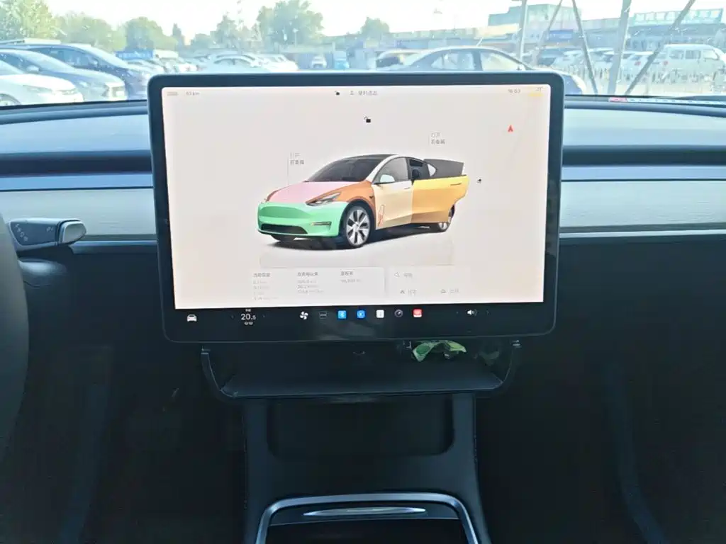 Tesla Model Y 2022 — фото 13