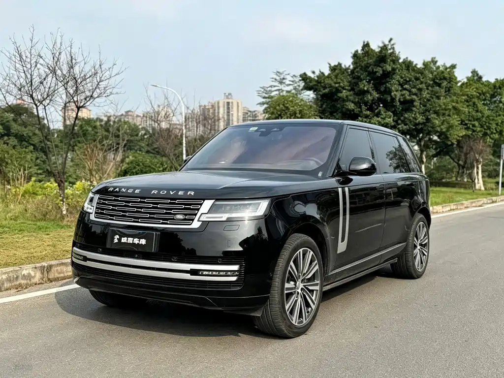 Land Rover Range Rover 2024 3.0 L6 400PS Long Wheelbase