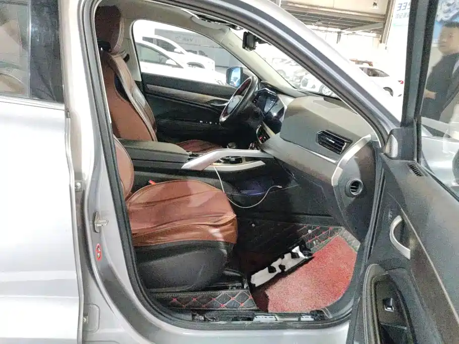 Geely Xingyue — миниатюра 8