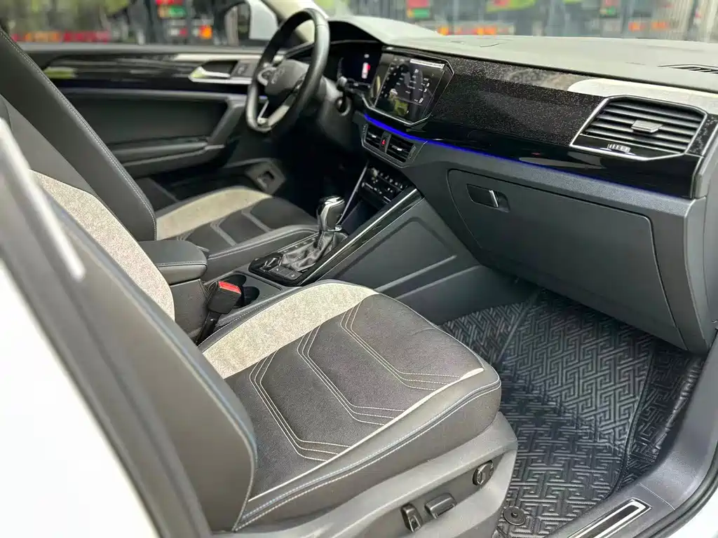 Volkswagen Tayron GTE — миниатюра 6