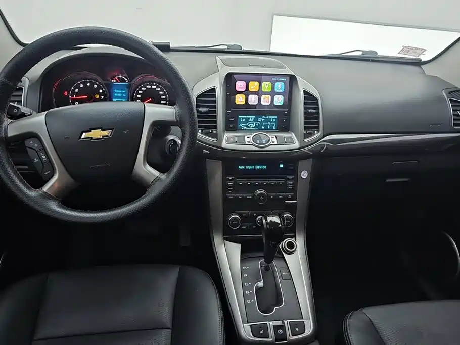Chevrolet Captiva — миниатюра 12