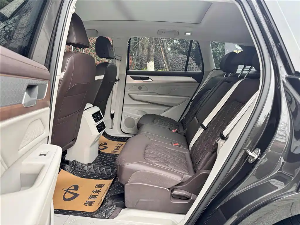 Volkswagen Tavendor 2023 380TSI R-Line