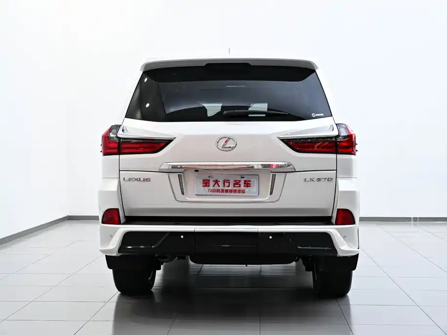 Lexus LX — миниатюра 7