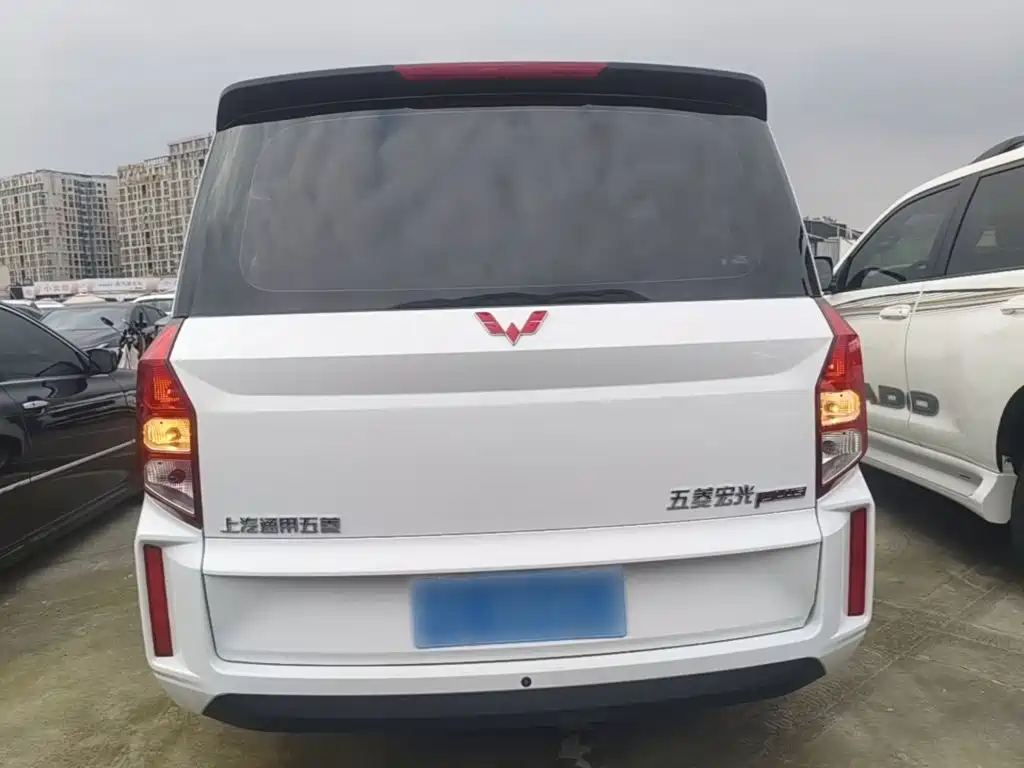 Wuling Hongguang PLUS — миниатюра 6