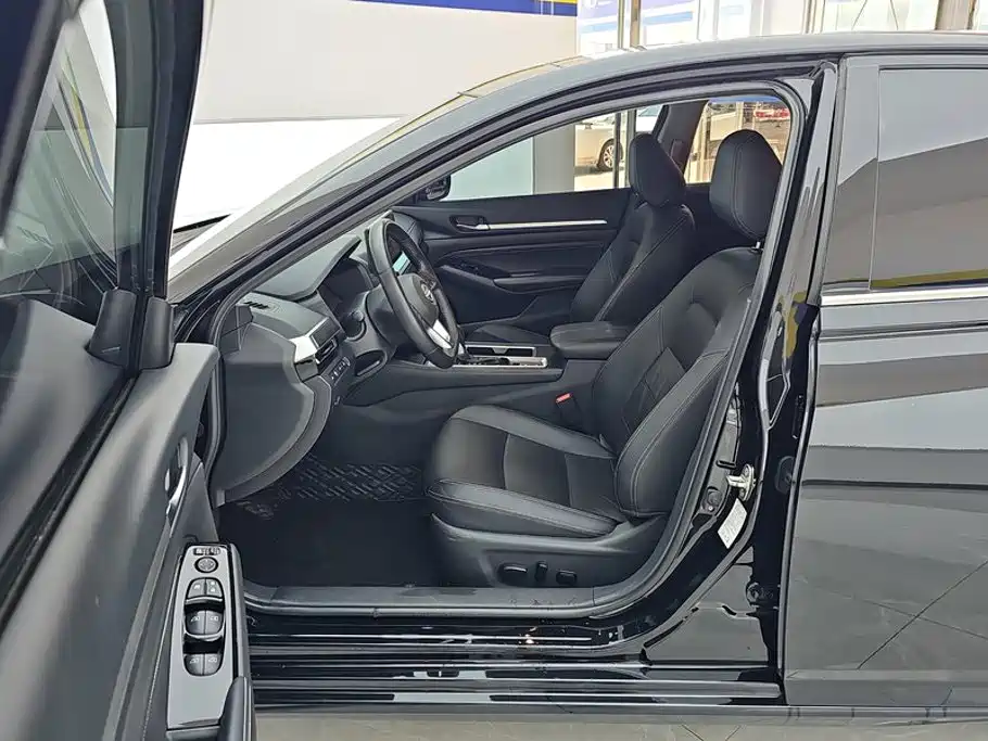 Nissan Teana — миниатюра 9