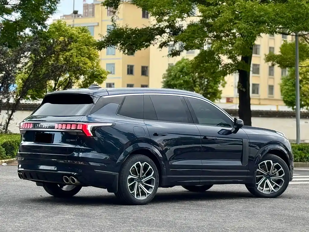 Lynk & Co 09 — миниатюра 4