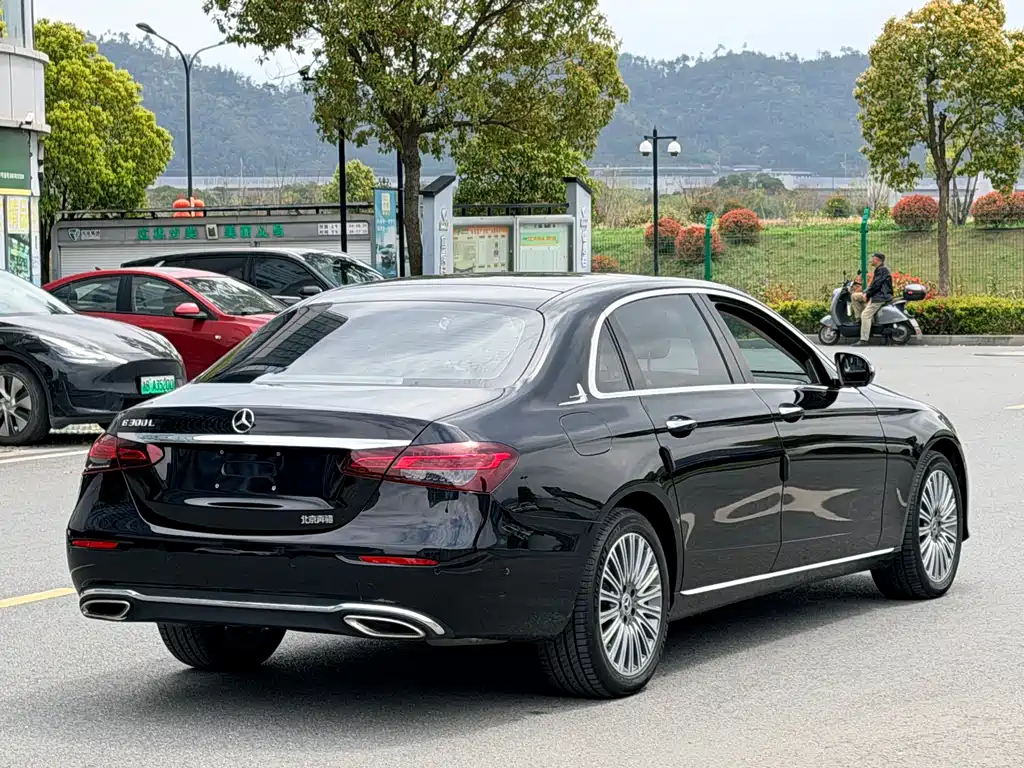 Mercedes-Benz E-Class E 2023 E 300 L Fashion