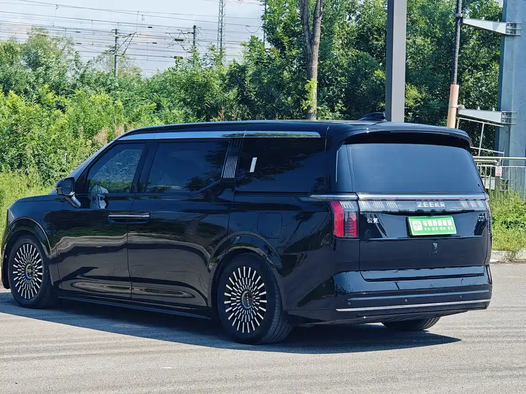 ZEEKR EXTREME KRYPTON 009