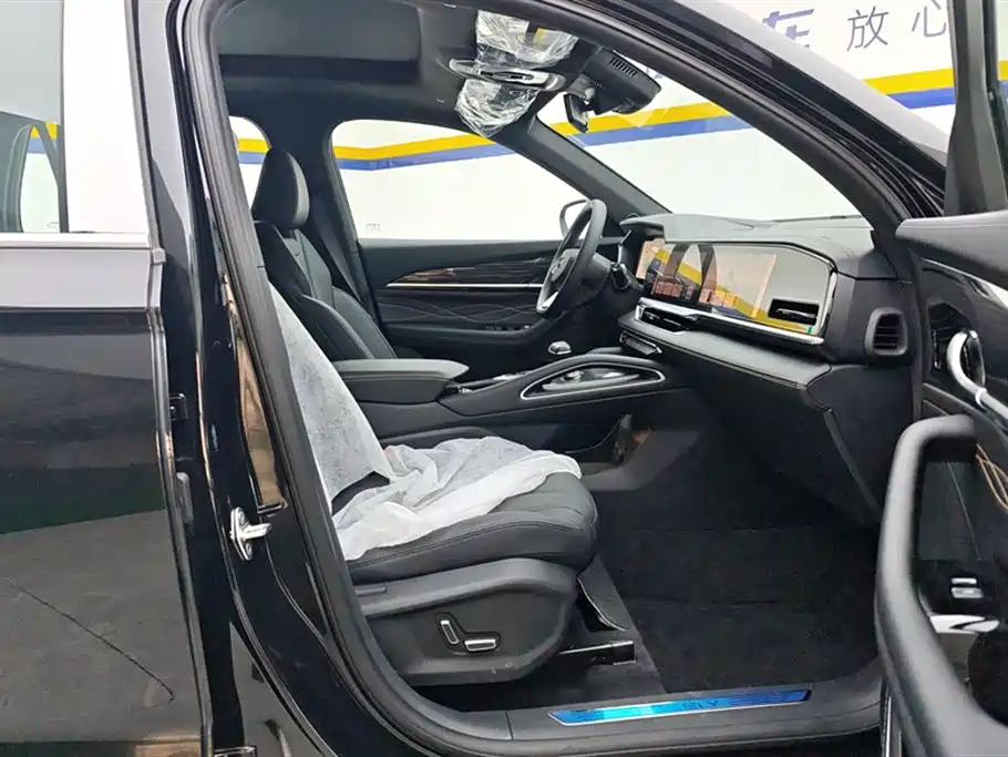 Geely Monjaro L 2024 2.0TD DCT EVO
