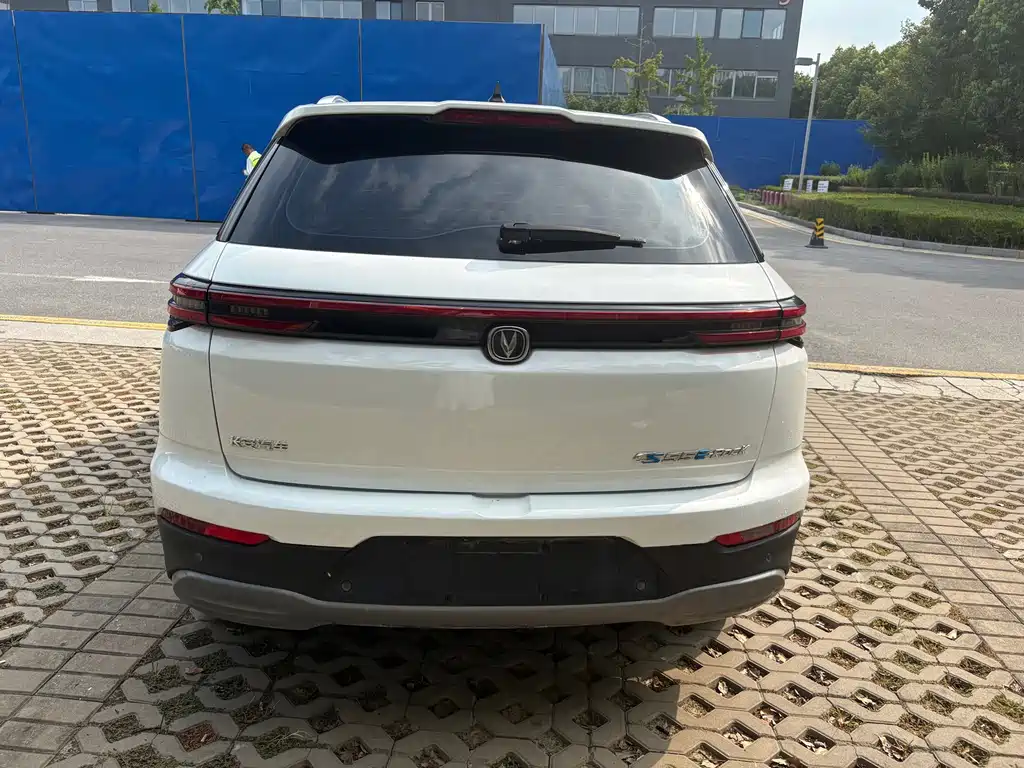 Changan CS55 EV — миниатюра 10