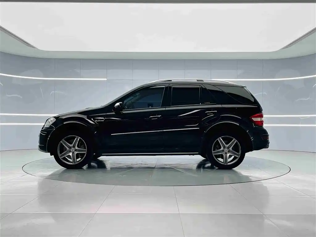 Mercedes-Benz M A MG M AMG 2011 AMG ML 63