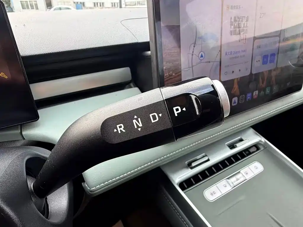 Roewe D6 — миниатюра 26