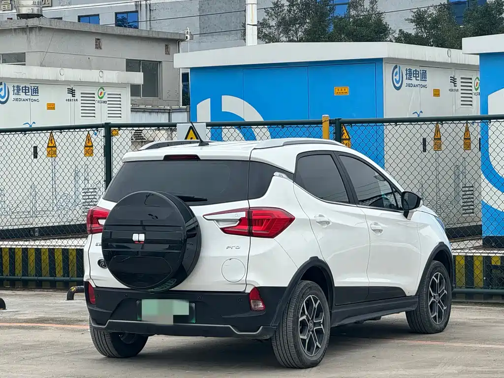 BYD Yuan Pro - фото 9
