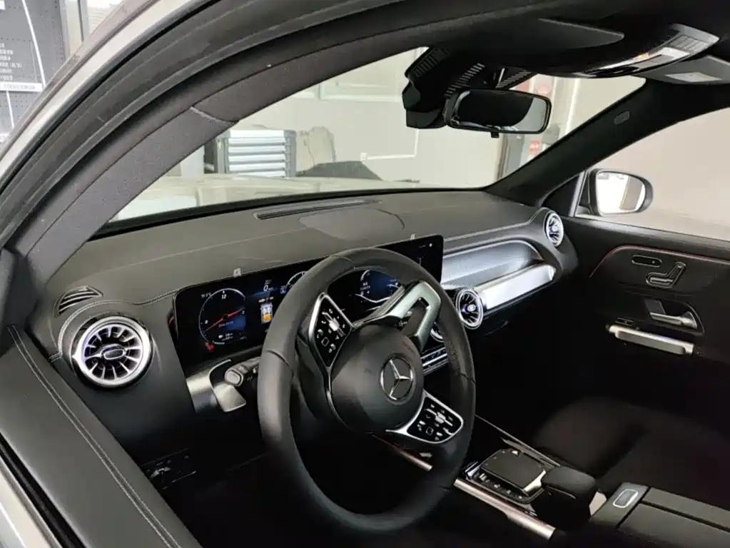 Mercedes-Benz EQB — миниатюра 9