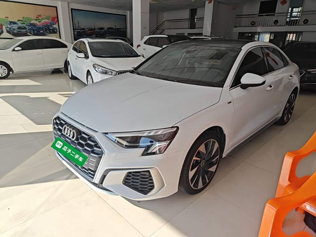 Audi A3 1.4 л 2024 г. Белый, пробег 20500 км