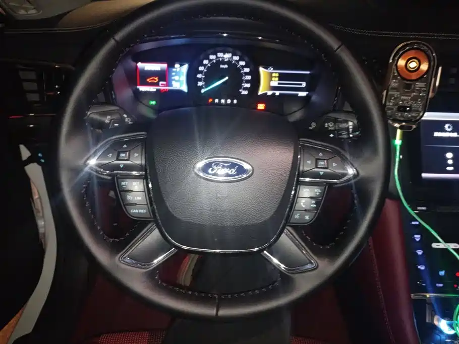 Ford Taurus — миниатюра 15