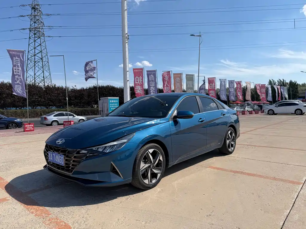 Hyundai Elantra