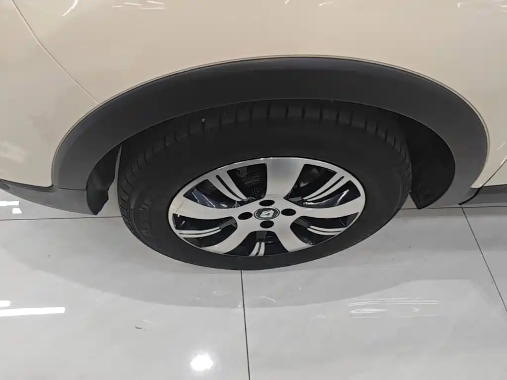 Renault Captur — миниатюра 23