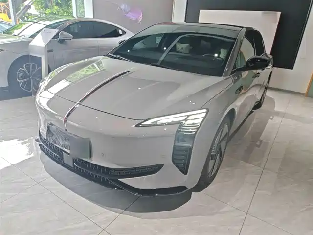 2025 Hongqi EH7