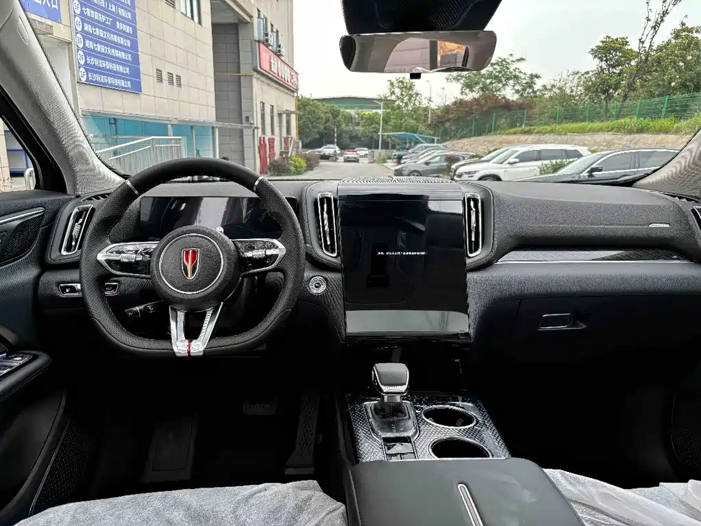 Hongqi HS3 PHEV 2025 117km PLUS
