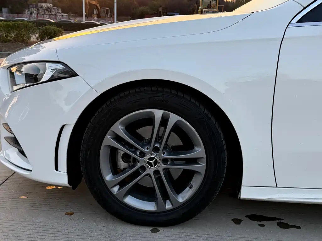 MERCEDES-BENZ A CLASS