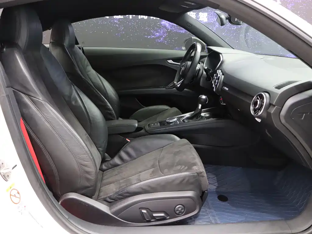 Audi TT — миниатюра 11