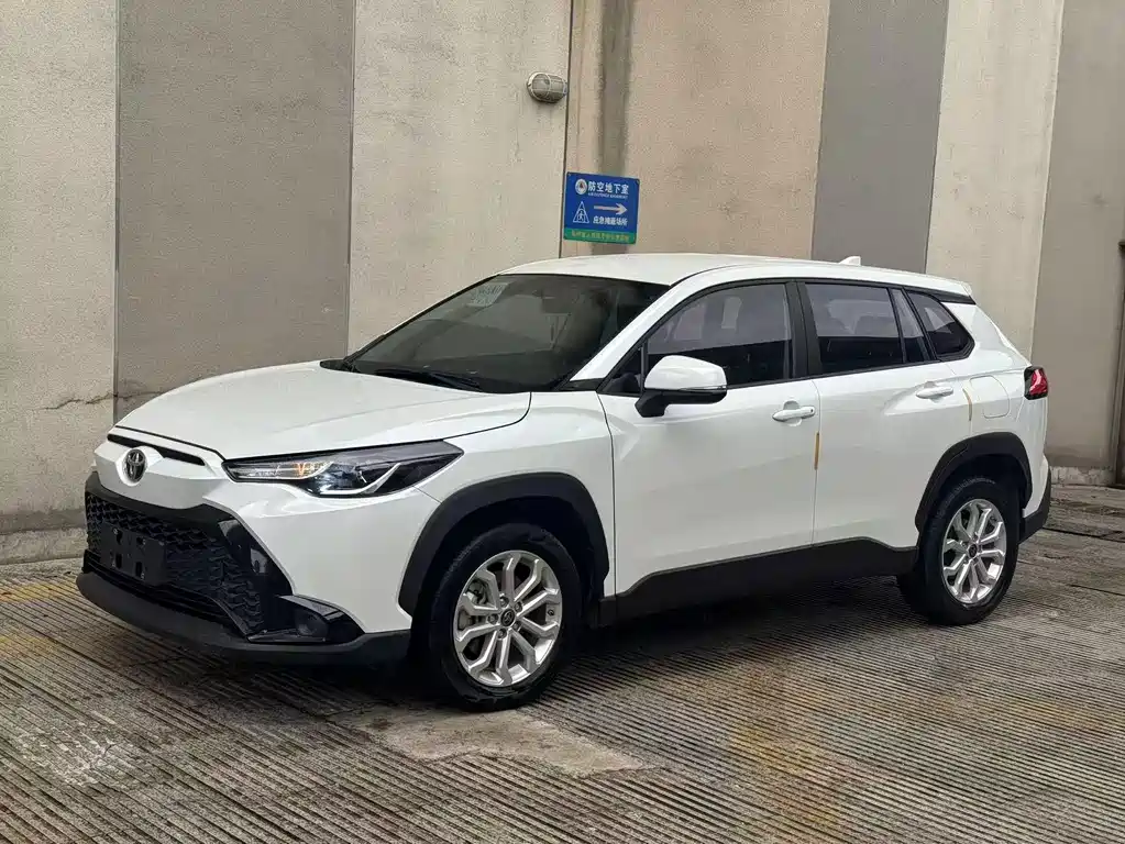 Toyota Frontlander 2023