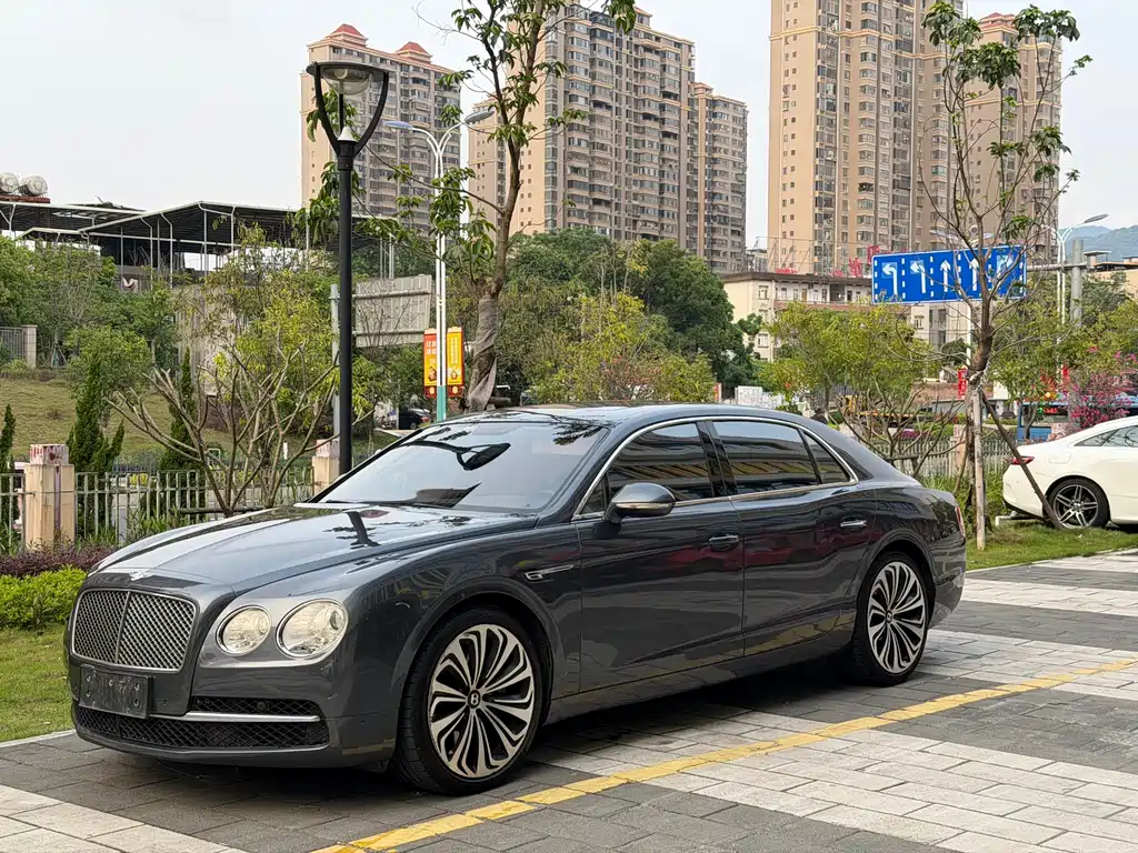 Bentley Flying Spur 2016