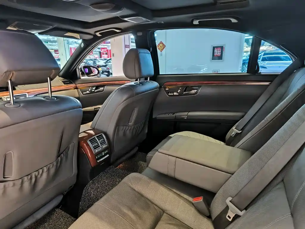 Mercedes-Benz S-Class S 2006 S 350