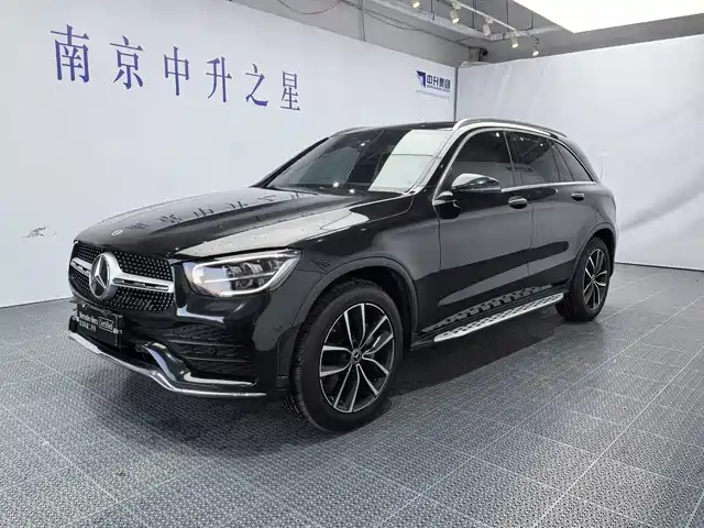 MERCEDES BENZ GLC