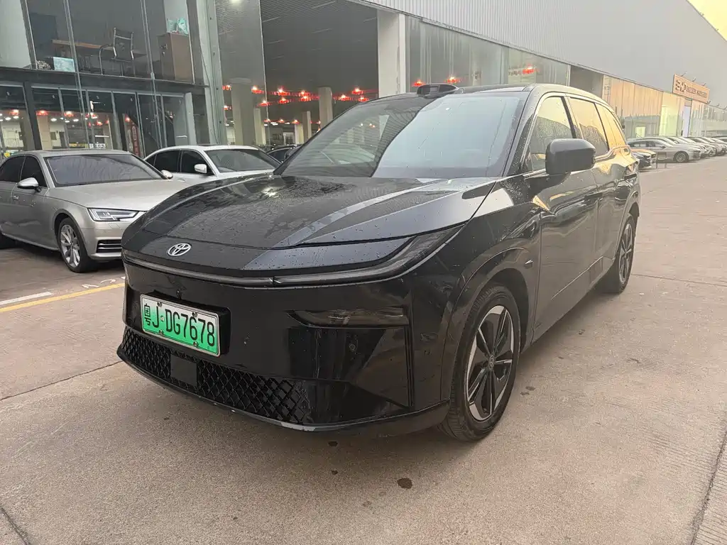 Toyota bZ3X — миниатюра 2