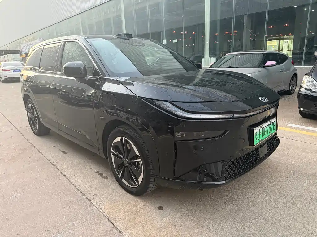 Toyota bZ3X — миниатюра 3