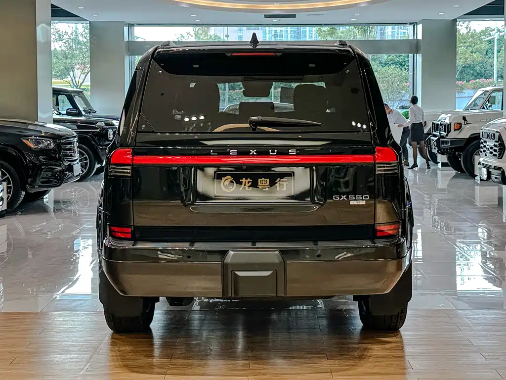 Lexus GX 2025 550