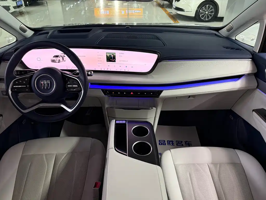 BUICK GL8 NEW ENERGY