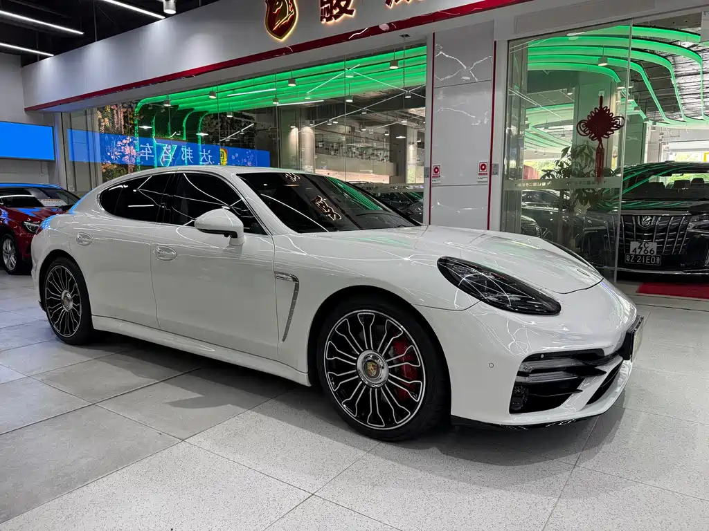 Porsche Panamera — миниатюра 4