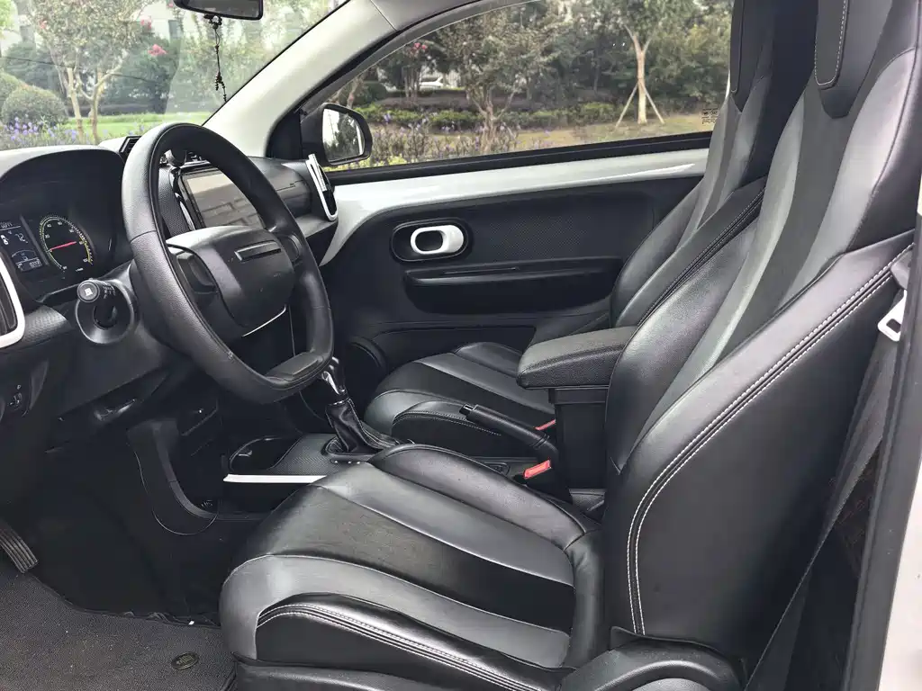 Roewe Clever — миниатюра 4