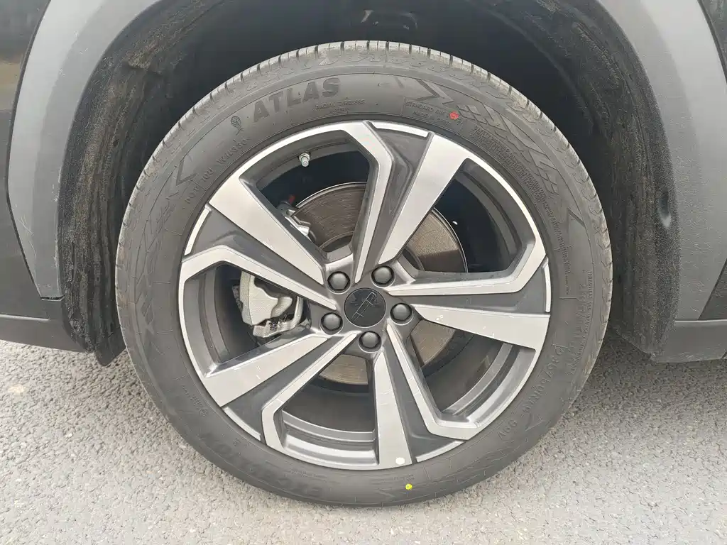 GEELY AUTOMOBILE BOYUE L