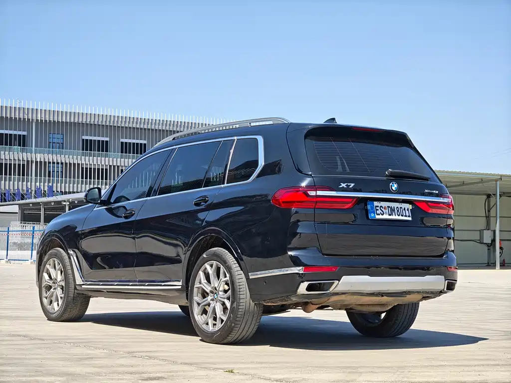 BMW X7 — миниатюра 6